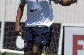 Durante o treino realizado esta manh no CT Joaquim Grava, localizado no Parque Ecolgico do Tiete. O prximo jogo da equipe ser quarta-feira, dia 17/10 contra o Cruzeiro, no estdio Melo, em Varginha/MG, vlido pela 31 rodada do Campeonato Brasileiro de 2012