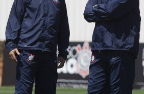 Durante o treino realizado esta manh no CT Joaquim Grava, localizado no Parque Ecolgico do Tiete. O prximo jogo da equipe ser quarta-feira, dia 17/10 contra o Cruzeiro, no estdio Melo, em Varginha/MG, vlido pela 31 rodada do Campeonato Brasileiro de 2012