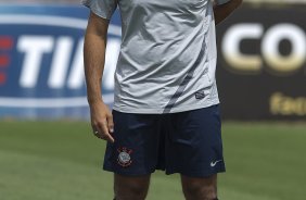 Durante o treino realizado esta manh no CT Joaquim Grava, localizado no Parque Ecolgico do Tiete. O prximo jogo da equipe ser amanh, quarta-feira, dia 17/10 contra o Cruzeiro, no estdio Melo, em Varginha/MG, vlido pela 31 rodada do Campeonato Brasileiro de 2012