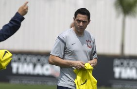 Durante o treino realizado esta manh no CT Joaquim Grava, localizado no Parque Ecolgico do Tiete. O prximo jogo da equipe ser amanh, quarta-feira, dia 17/10 contra o Cruzeiro, no estdio Melo, em Varginha/MG, vlido pela 31 rodada do Campeonato Brasileiro de 2012