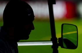 Durante o treino realizado esta manh no CT Joaquim Grava, localizado no Parque Ecolgico do Tiete. O prximo jogo da equipe ser amanh, quarta-feira, dia 17/10 contra o Cruzeiro, no estdio Melo, em Varginha/MG, vlido pela 31 rodada do Campeonato Brasileiro de 2012