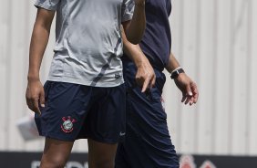 Durante o treino realizado esta manh no CT Joaquim Grava, localizado no Parque Ecolgico do Tiete. O prximo jogo da equipe ser amanh, quarta-feira, dia 17/10 contra o Cruzeiro, no estdio Melo, em Varginha/MG, vlido pela 31 rodada do Campeonato Brasileiro de 2012