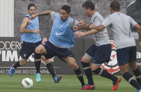 Durante o treino realizado esta tarde no CT Joaquim Grava, localizado no Parque Ecolgico do Tiete. O prximo jogo da equipe ser sbado, dia 27/10 contra o Vasco da Gama, no Pacaembu, vlido pela 33 rodada do Campeonato Brasileiro de 2012