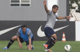 Durante o treino realizado esta tarde no CT Joaquim Grava, localizado no Parque Ecolgico do Tiete. O prximo jogo da equipe ser sbado, dia 27/10 contra o Vasco da Gama, no Pacaembu, vlido pela 33 rodada do Campeonato Brasileiro de 2012