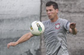 Durante o treino realizado esta tarde no CT Joaquim Grava, localizado no Parque Ecolgico do Tiete. O prximo jogo da equipe ser sbado, dia 27/10 contra o Vasco da Gama, no Pacaembu, vlido pela 33 rodada do Campeonato Brasileiro de 2012