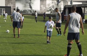 Durante o treino realizado esta tarde no CT Joaquim Grava, localizado no Parque Ecolgico do Tiete. O prximo jogo da equipe ser sbado, dia 10/11, contra o Coritiba, no estdio do Pacaembu, vlido pela 35 rodada do Campeonato Brasileiro de 2012