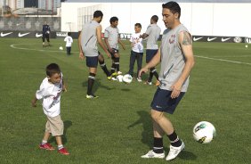 Durante o treino realizado esta tarde no CT Joaquim Grava, localizado no Parque Ecolgico do Tiete. O prximo jogo da equipe ser sbado, dia 10/11, contra o Coritiba, no estdio do Pacaembu, vlido pela 35 rodada do Campeonato Brasileiro de 2012