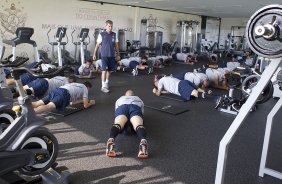 Durante o treino realizado esta tarde no CT Joaquim Grava, localizado no Parque Ecolgico do Tiete. O prximo jogo da equipe ser sbado, dia 10/11, contra o Coritiba, no estdio do Pacaembu, vlido pela 35 rodada do Campeonato Brasileiro de 2012