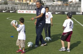 Durante o treino realizado esta tarde no CT Joaquim Grava, localizado no Parque Ecológico do Tiete. O próximo jogo da equipe será sábado, dia 10/11, contra o Coritiba, no estádio do Pacaembu, válido pela 35ª rodada do Campeonato Brasileiro de 2012