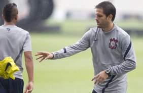 Durante o treino realizado esta tarde no CT Joaquim Grava, localizado no Parque Ecolgico do Tiete. O prximo jogo da equipe ser amanh, sbado, dia 10/11, contra o Coritiba, no estdio do Pacaembu, vlido pela 35 rodada do Campeonato Brasileiro de 2012