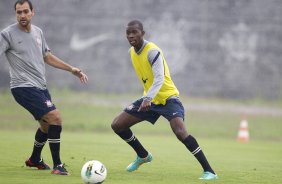 Durante o treino realizado esta tarde no CT Joaquim Grava, localizado no Parque Ecolgico do Tiete. O prximo jogo da equipe ser amanh, sbado, dia 10/11, contra o Coritiba, no estdio do Pacaembu, vlido pela 35 rodada do Campeonato Brasileiro de 2012