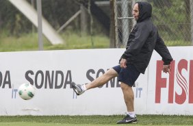 Durante o treino realizado esta tarde no CT Joaquim Grava, localizado no Parque Ecolgico do Tiete. O prximo jogo da equipe ser amanh, sbado, dia 10/11, contra o Coritiba, no estdio do Pacaembu, vlido pela 35 rodada do Campeonato Brasileiro de 2012