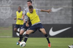 Durante o treino realizado esta tarde no CT Joaquim Grava, localizado no Parque Ecolgico do Tiete. O prximo jogo da equipe ser amanh, sbado, dia 10/11, contra o Coritiba, no estdio do Pacaembu, vlido pela 35 rodada do Campeonato Brasileiro de 2012