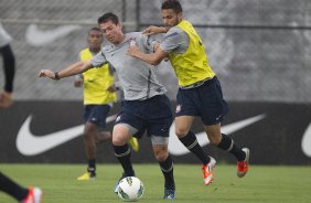 Durante o treino realizado esta tarde no CT Joaquim Grava, localizado no Parque Ecolgico do Tiete. O prximo jogo da equipe ser amanh, sbado, dia 10/11, contra o Coritiba, no estdio do Pacaembu, vlido pela 35 rodada do Campeonato Brasileiro de 2012