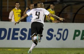 Durante a partida entre Corinthians x Coritiba, realizada esta noite no estdio do Pacaembu, jogo vlido pela 35 rodada do Campeonato Brasileiro de 2012