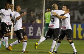 Durante a partida entre Corinthians x Coritiba, realizada esta noite no estdio do Pacaembu, jogo vlido pela 35 rodada do Campeonato Brasileiro de 2012