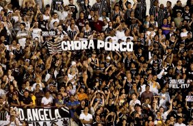 Torcida do Corinthians durante partida vlida pelo Campeonato Brasileiro. realizado em Porto Alegre/RS