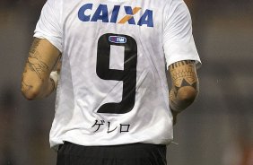 Durante a partida entre Corinthians x Santos, realizada esta noite no estdio do Pacaembu, jogo vlido pela 37 rodada do Campeonato Brasileiro de 2012