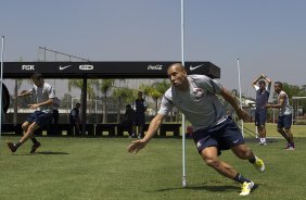 Durante o treino realizado esta manh no CT Joaquim Grava, localizado no Parque Ecolgico do Tiete. O prximo jogo da equipe ser domingo, dia 02/12, contra o So Paulo, no Pacaembu, vlido pela 38 rodada do Campeonato Brasileiro de 2012