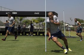 Durante o treino realizado esta manh no CT Joaquim Grava, localizado no Parque Ecolgico do Tiete. O prximo jogo da equipe ser domingo, dia 02/12, contra o So Paulo, no Pacaembu, vlido pela 38 rodada do Campeonato Brasileiro de 2012