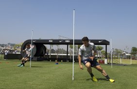 Durante o treino realizado esta manh no CT Joaquim Grava, localizado no Parque Ecolgico do Tiete. O prximo jogo da equipe ser domingo, dia 02/12, contra o So Paulo, no Pacaembu, vlido pela 38 rodada do Campeonato Brasileiro de 2012