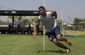 Durante o treino realizado esta manh no CT Joaquim Grava, localizado no Parque Ecolgico do Tiete. O prximo jogo da equipe ser domingo, dia 02/12, contra o So Paulo, no Pacaembu, vlido pela 38 rodada do Campeonato Brasileiro de 2012