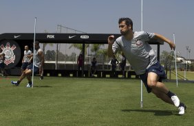 Durante o treino realizado esta manh no CT Joaquim Grava, localizado no Parque Ecolgico do Tiete. O prximo jogo da equipe ser domingo, dia 02/12, contra o So Paulo, no Pacaembu, vlido pela 38 rodada do Campeonato Brasileiro de 2012