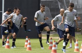 Durante o treino realizado esta manh no CT Joaquim Grava, localizado no Parque Ecolgico do Tiete. O prximo jogo da equipe ser amanh, domingo, dia 02/12, contra o So Paulo, no Pacaembu, vlido pela 38 rodada do Campeonato Brasileiro de 2012