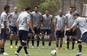 Durante o treino realizado esta manh no CT Joaquim Grava, localizado no Parque Ecolgico do Tiete. O prximo jogo da equipe ser amanh, domingo, dia 02/12, contra o So Paulo, no Pacaembu, vlido pela 38 rodada do Campeonato Brasileiro de 2012