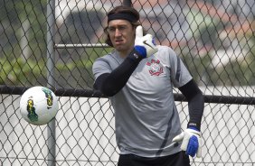 Durante o treino realizado esta manh no CT Joaquim Grava, localizado no Parque Ecolgico do Tiete. O prximo jogo da equipe ser amanh, domingo, dia 02/12, contra o So Paulo, no Pacaembu, vlido pela 38 rodada do Campeonato Brasileiro de 2012