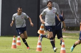 Durante o treino realizado esta manh no CT Joaquim Grava, localizado no Parque Ecolgico do Tiete. O prximo jogo da equipe ser amanh, domingo, dia 02/12, contra o So Paulo, no Pacaembu, vlido pela 38 rodada do Campeonato Brasileiro de 2012