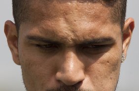 Durante o treino realizado esta manh no CT Joaquim Grava, localizado no Parque Ecolgico do Tiete. O prximo jogo da equipe ser amanh, domingo, dia 02/12, contra o So Paulo, no Pacaembu, vlido pela 38 rodada do Campeonato Brasileiro de 2012