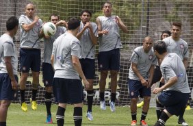 Durante o treino realizado esta manh no CT Joaquim Grava, localizado no Parque Ecolgico do Tiete. O prximo jogo da equipe ser amanh, domingo, dia 02/12, contra o So Paulo, no Pacaembu, vlido pela 38 rodada do Campeonato Brasileiro de 2012
