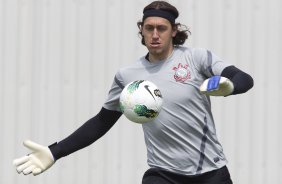 Durante o treino realizado esta manh no CT Joaquim Grava, localizado no Parque Ecolgico do Tiete. O prximo jogo da equipe ser amanh, domingo, dia 02/12, contra o So Paulo, no Pacaembu, vlido pela 38 rodada do Campeonato Brasileiro de 2012