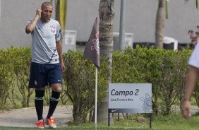 Durante o treino realizado esta manh no CT Joaquim Grava, localizado no Parque Ecolgico do Tiete. O prximo jogo da equipe ser amanh, domingo, dia 02/12, contra o So Paulo, no Pacaembu, vlido pela 38 rodada do Campeonato Brasileiro de 2012