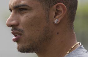 Durante o treino realizado esta manh no CT Joaquim Grava, localizado no Parque Ecolgico do Tiete. O prximo jogo da equipe ser amanh, domingo, dia 02/12, contra o So Paulo, no Pacaembu, vlido pela 38 rodada do Campeonato Brasileiro de 2012
