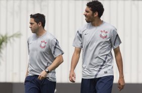 Durante o treino realizado esta manh no CT Joaquim Grava, localizado no Parque Ecolgico do Tiete. O prximo jogo da equipe ser amanh, domingo, dia 02/12, contra o So Paulo, no Pacaembu, vlido pela 38 rodada do Campeonato Brasileiro de 2012
