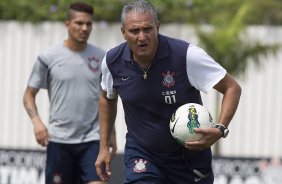 Durante o treino realizado esta manh no CT Joaquim Grava, localizado no Parque Ecolgico do Tiete. O prximo jogo da equipe ser amanh, domingo, dia 02/12, contra o So Paulo, no Pacaembu, vlido pela 38 rodada do Campeonato Brasileiro de 2012