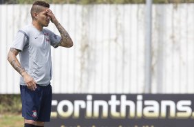 Durante o treino realizado esta manh no CT Joaquim Grava, localizado no Parque Ecolgico do Tiete. O prximo jogo da equipe ser amanh, domingo, dia 02/12, contra o So Paulo, no Pacaembu, vlido pela 38 rodada do Campeonato Brasileiro de 2012