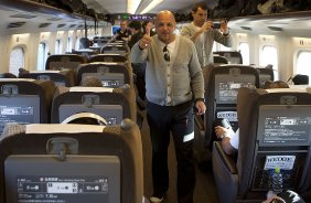 Durante a viagem de Nagoia para Yokohama, onde no dia 16/12, domingo, o time do Corinthians/Brasil joga contra o Chelsea/Inglaterra, pelo titulo de Campeão Mundial Interclubes 2012 organizado pela FIFA, em Yokohama
