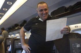 Durante a viagem de Nagoia para Yokohama, onde no dia 16/12, domingo, o time do Corinthians/Brasil joga contra o Chelsea/Inglaterra, pelo titulo de Campeão Mundial Interclubes 2012 organizado pela FIFA, em Yokohama