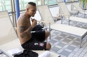 Durante o treino de recuperao do Corinthians, na piscina do Hilton Hotel, esta manh aps o jogo contra o Al Ahly, do Egito/Africa, primeiro jogo da disputa do Campeonato Mundial Interclubes organizado pela FIFA, a ser jogado nas cidades de Toyota e Yokohama