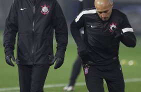 Durante o treino do Corinthians esta noite no Yokohama Stadium, na cidade de Yokohama/Japao; o time se prepara para o jogo contra o Chelsea/Inglaterra, amanh, dia 16/12, domingo, na disputa do titulo de Campeo Mundial Interclubes 2012 organizado pela FIFA - Yokohama/Japan