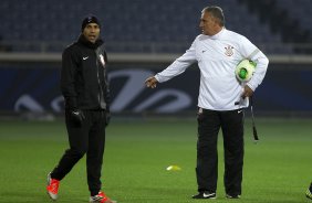 Durante o treino do Corinthians esta noite no Yokohama Stadium, na cidade de Yokohama/Japao; o time se prepara para o jogo contra o Chelsea/Inglaterra, amanh, dia 16/12, domingo, na disputa do titulo de Campeo Mundial Interclubes 2012 organizado pela FIFA - Yokohama/Japan