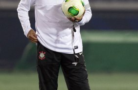 Durante o treino do Corinthians esta noite no Yokohama Stadium, na cidade de Yokohama/Japao; o time se prepara para o jogo contra o Chelsea/Inglaterra, amanhã, dia 16/12, domingo, na disputa do titulo de Campeão Mundial Interclubes 2012 organizado pela FIFA - Yokohama/Japan