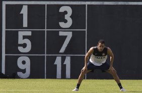 Durante o treino realizado esta manh no CT Joaquim Grava, localizado no Parque Ecolgico do Tiete. O prximo jogo da equipe ser domingo, dia 20/01, contra o Paulista de Jundia, no estdio Jaime Cintra , em Jundia, vlido pela 1 rodada do Campeonato Paulista de 2013