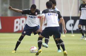 Durante o treino realizado esta manh no CT Joaquim Grava, localizado no Parque Ecolgico do Tiete. O prximo jogo da equipe ser domingo, dia 20/01, contra o Paulista de Jundia, no estdio Jaime Cintra , em Jundia, vlido pela 1 rodada do Campeonato Paulista de 2013