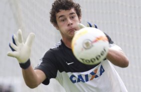 Durante o treino realizado esta manh no CT Joaquim Grava, localizado no Parque Ecolgico do Tiete. O prximo jogo da equipe ser domingo, dia 20/01, contra o Paulista de Jundia, no estdio Jaime Cintra , em Jundia, vlido pela 1 rodada do Campeonato Paulista de 2013