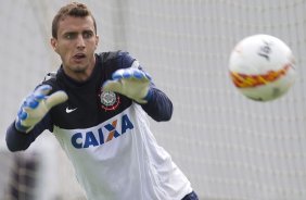 Durante o treino realizado esta manh no CT Joaquim Grava, localizado no Parque Ecolgico do Tiete. O prximo jogo da equipe ser domingo, dia 20/01, contra o Paulista de Jundia, no estdio Jaime Cintra , em Jundia, vlido pela 1 rodada do Campeonato Paulista de 2013