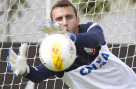 Durante o treino realizado esta manh no CT Joaquim Grava, localizado no Parque Ecolgico do Tiete. O prximo jogo da equipe ser domingo, dia 20/01, contra o Paulista de Jundia, no estdio Jaime Cintra , em Jundia, vlido pela 1 rodada do Campeonato Paulista de 2013